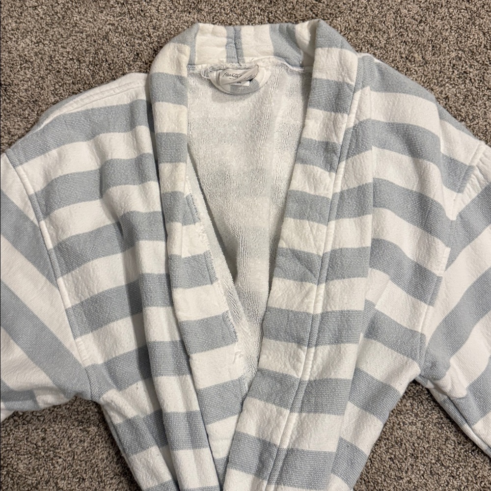 Striped Blue and White Robe - Picture 2 of 2